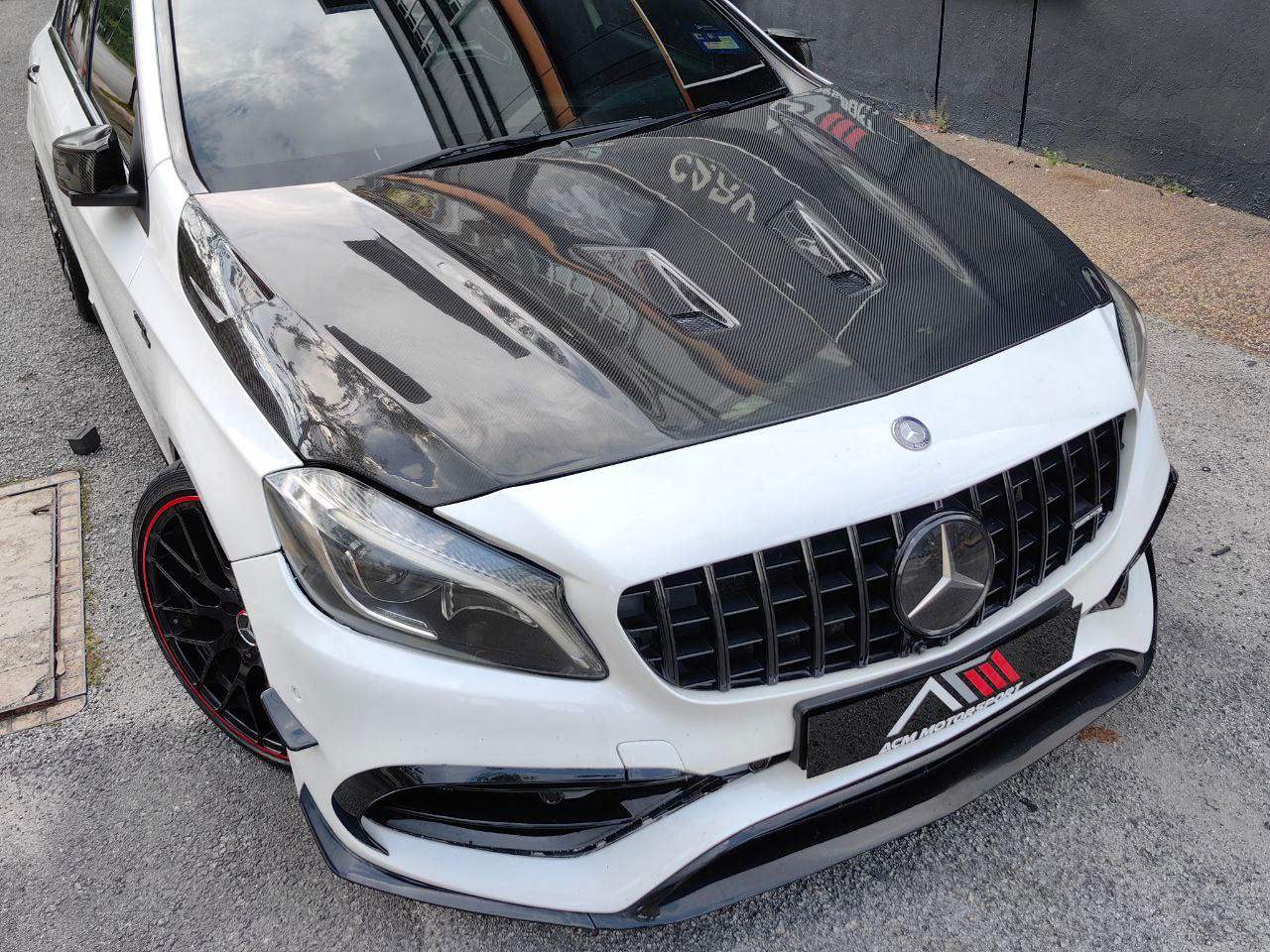 Mercedes benz W176 carbon hood