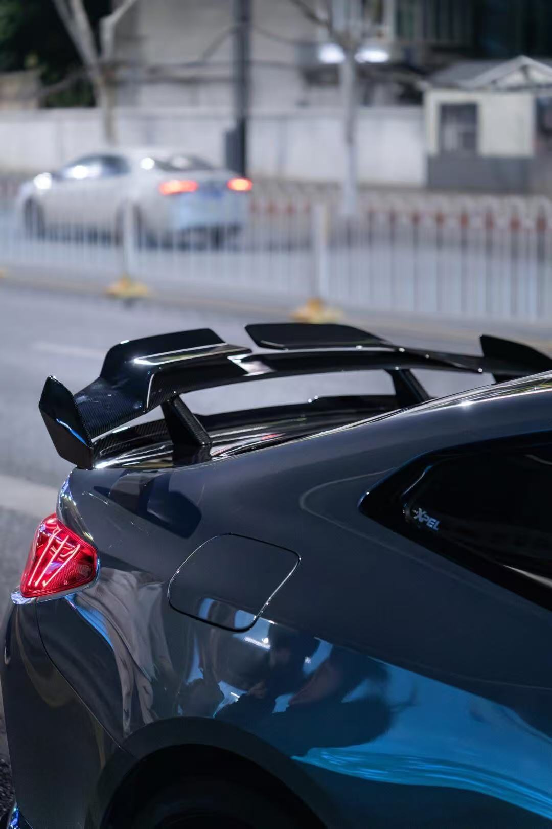 Amp carbon fiber spoiler