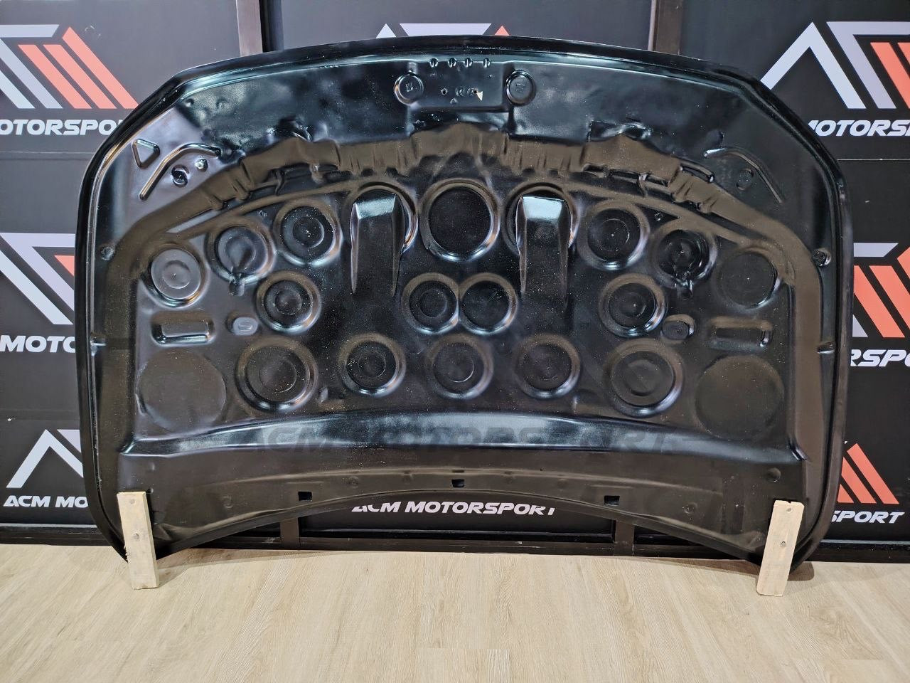 Mercedes benz w118 hood BS