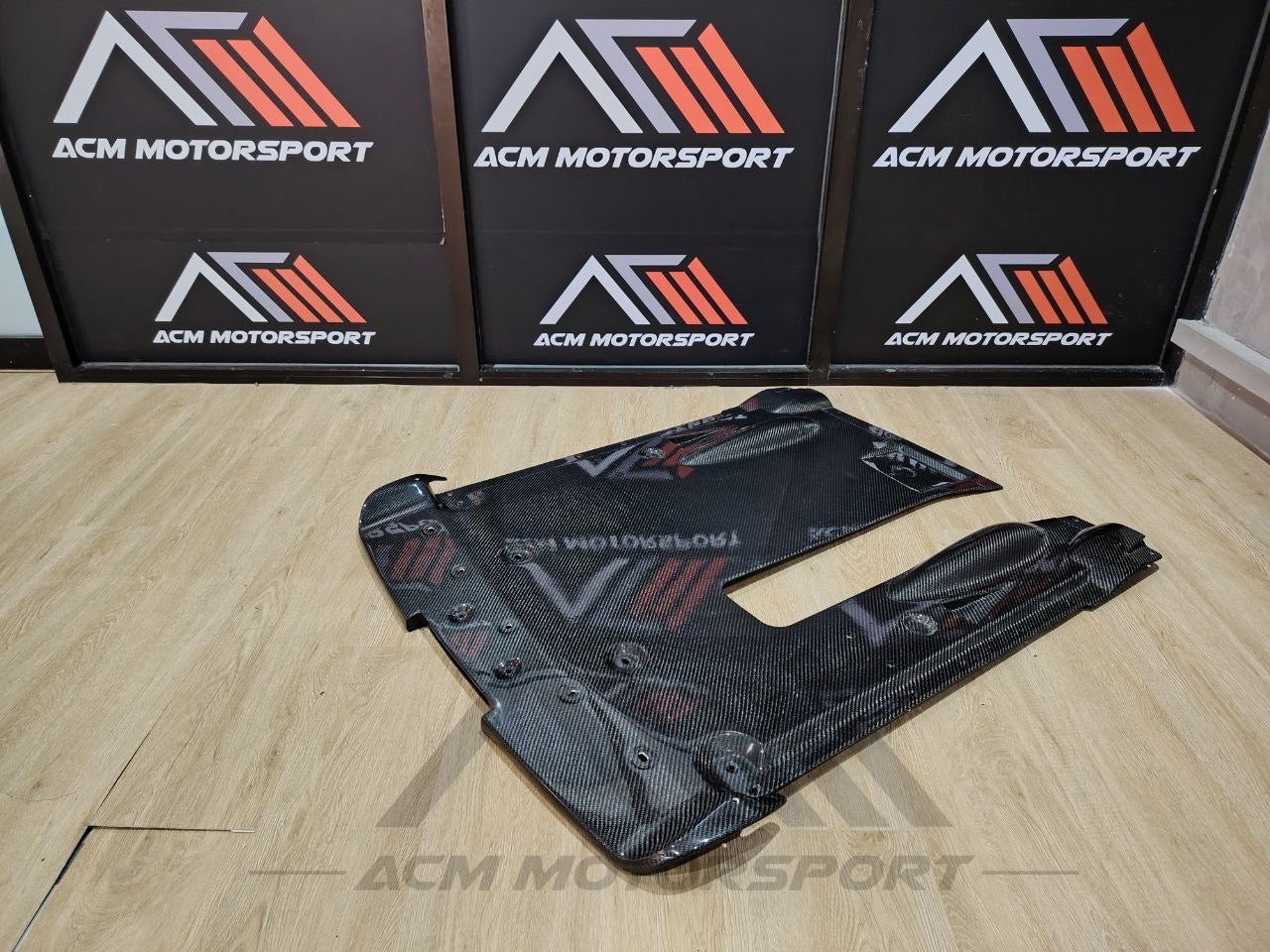 nissan GTR R35 under tray