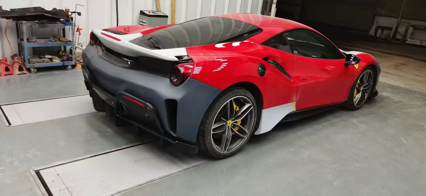 Ferrari 488 Pista