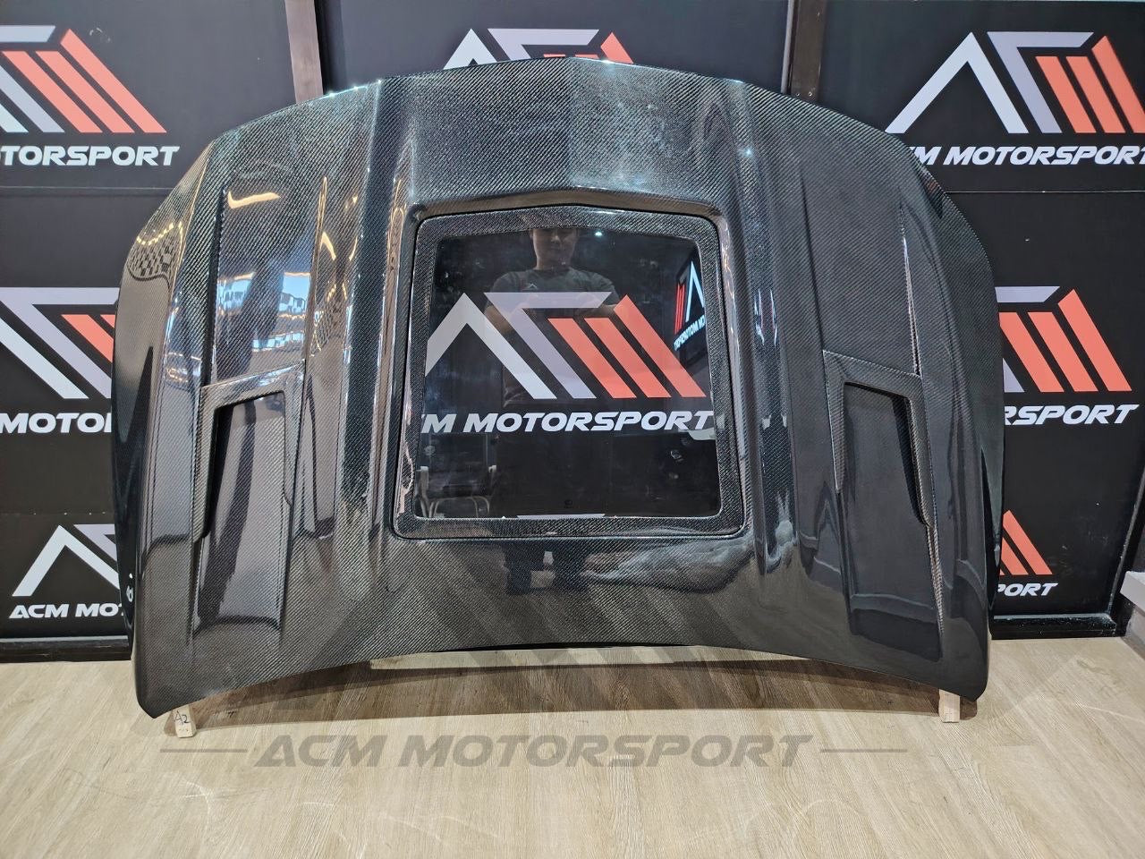 Mercedes benz w117 carbon fiber hood vt