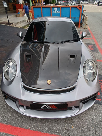 Porsche 991 dry carbon hood