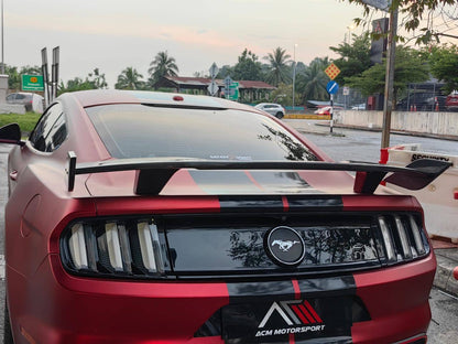 Ford mustang RH spoiler