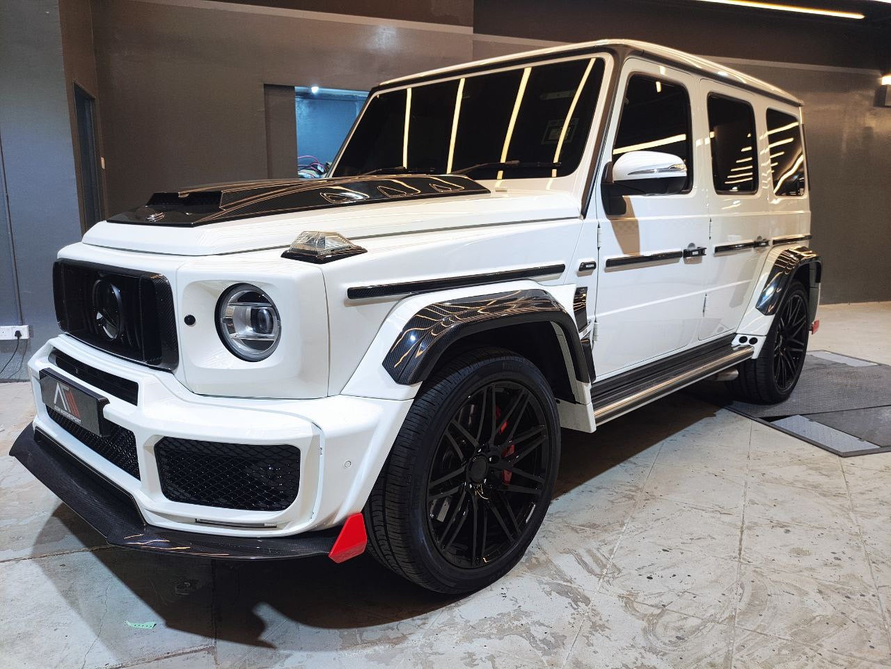 Mercedes benz G-class B900