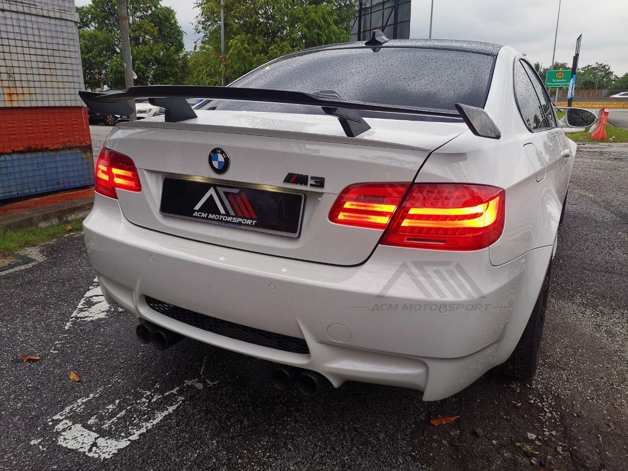 Bmw e92 M4 spoiler gt wing