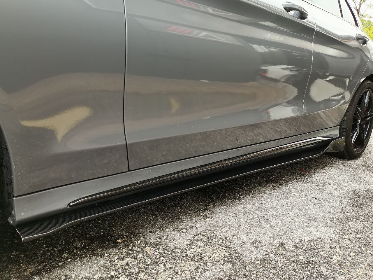 Mercedes benz Uv side diffuser