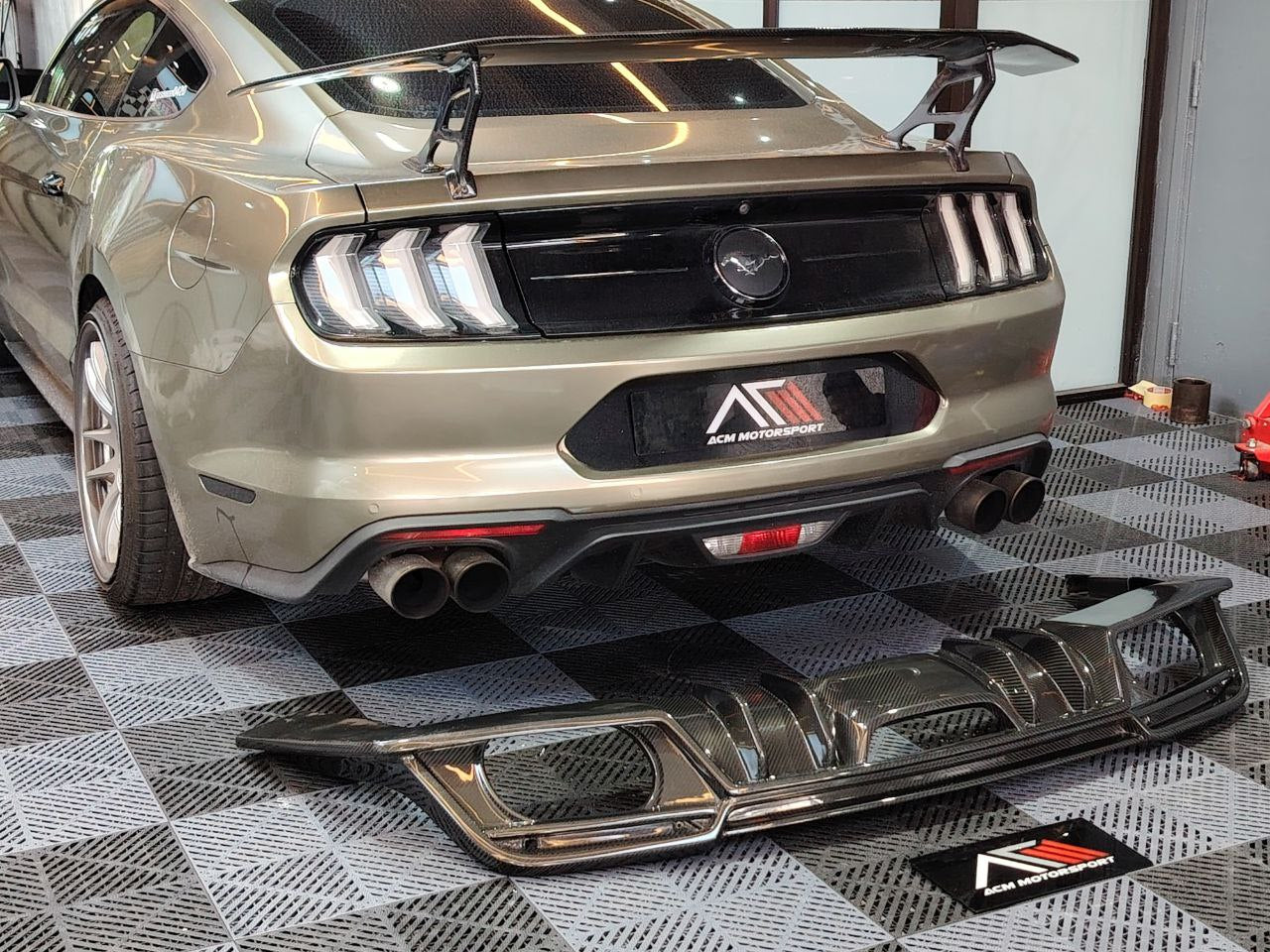 Ford mustang rear diffuser Facelift