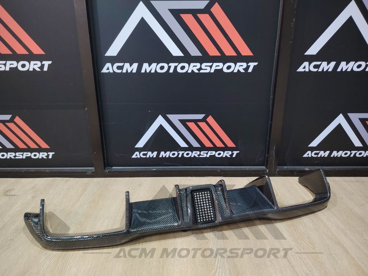 Bmw F87 rear diffuser led