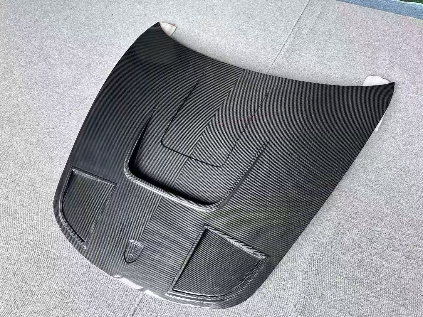 Porsche 718 hood Cs Dry carbon