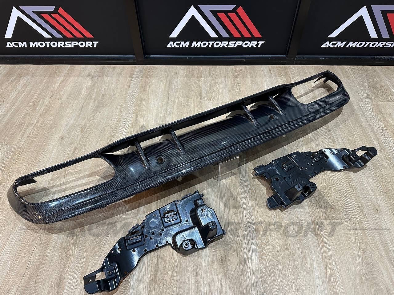 Meecedes benz W205 C63 rear diffuser