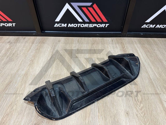 Bmw G30 M5 rear center garnish