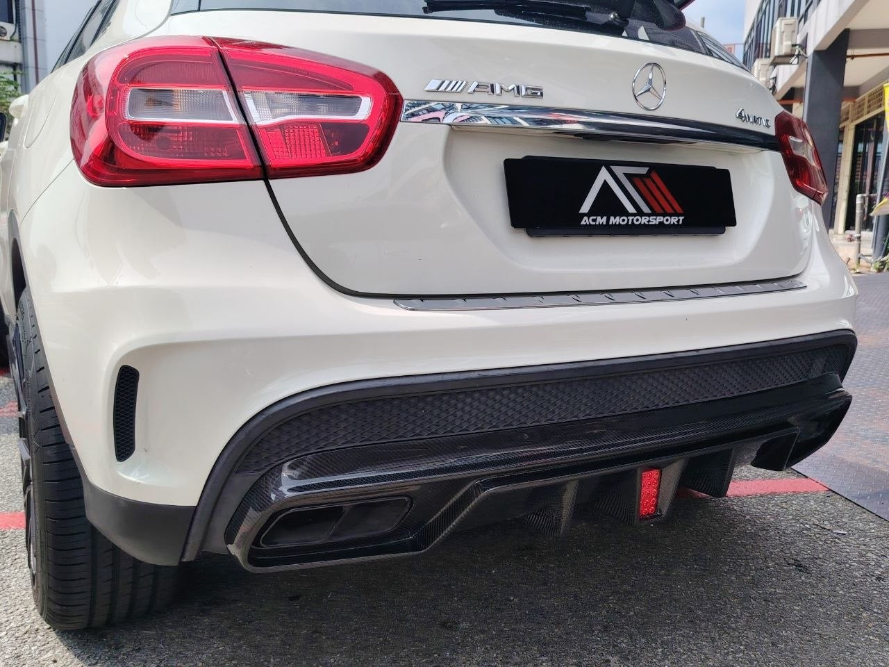 Mercedes benz X156 GLA45 rear diffuser