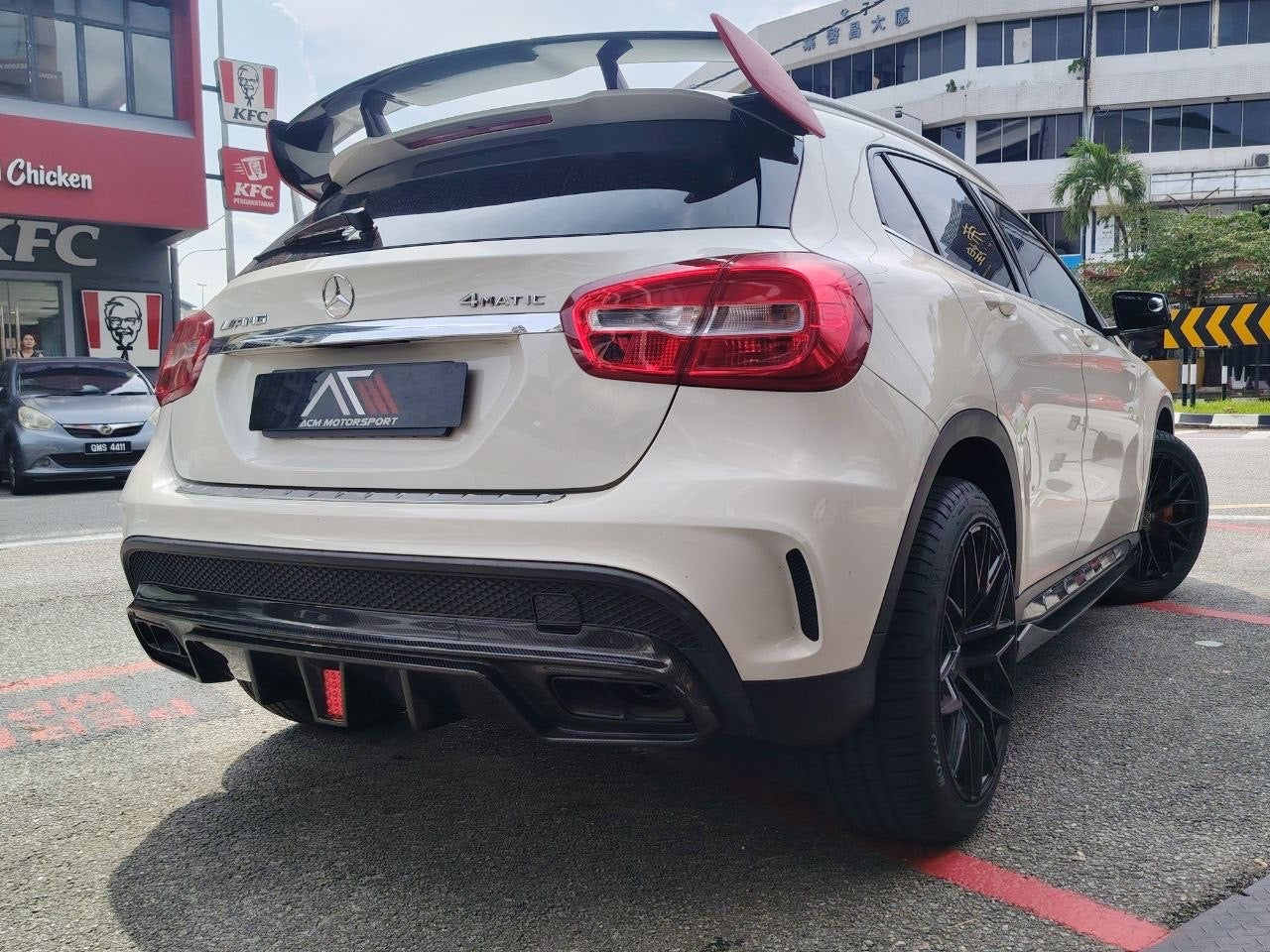 Mercedes benz X156 GLA45 rear diffuser