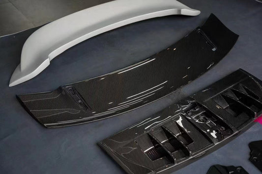 Porsche 911 992 gt3 spoiler