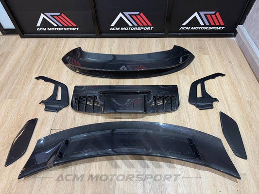 Porsche 992 Dry carbon spoiler